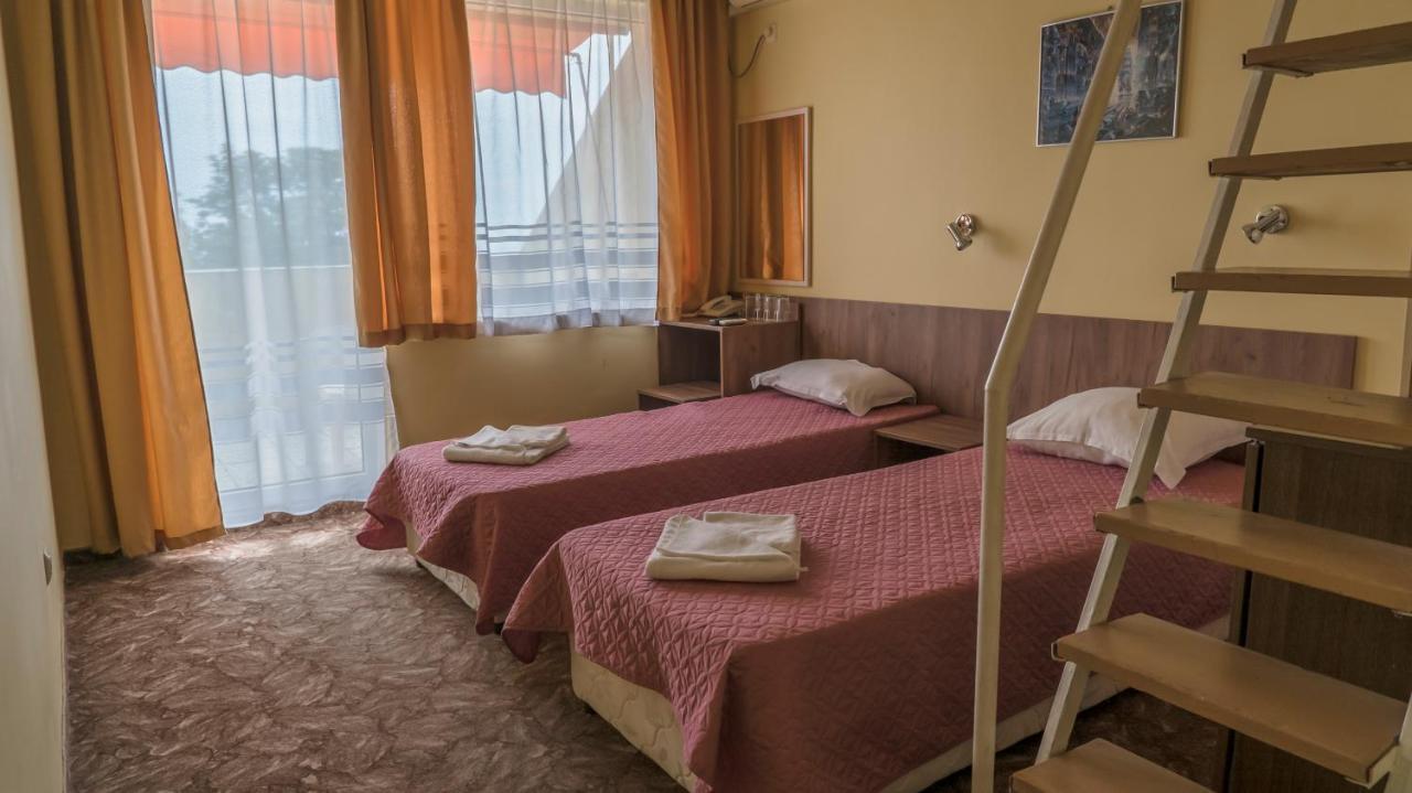 Park Hotel Persey Βάρνα Εξωτερικό φωτογραφία