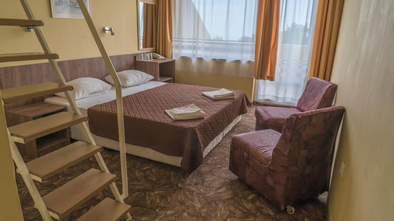 Park Hotel Persey Βάρνα Εξωτερικό φωτογραφία