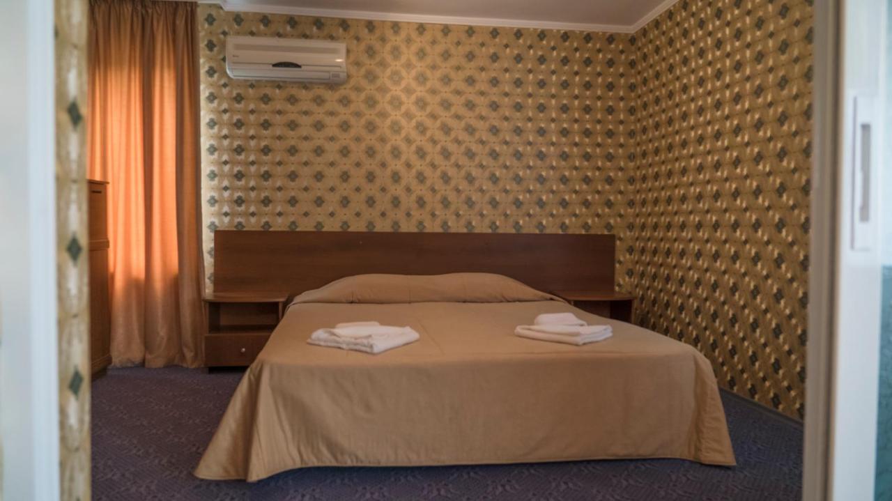 Park Hotel Persey Βάρνα Εξωτερικό φωτογραφία