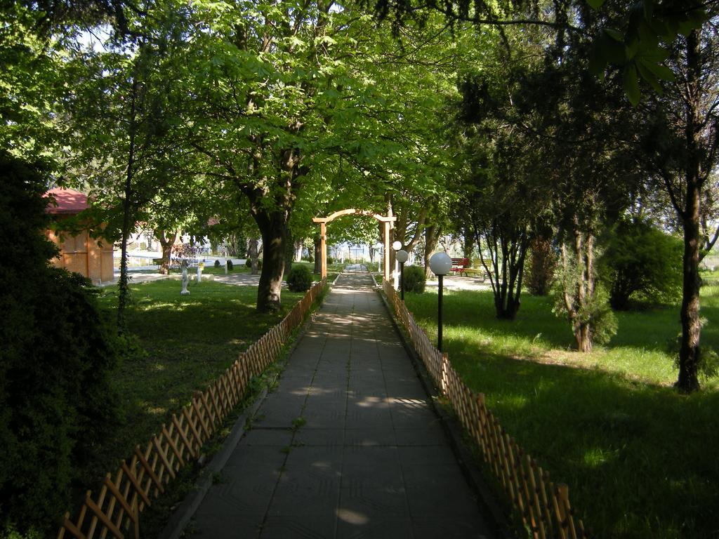 Park Hotel Persey Βάρνα Εξωτερικό φωτογραφία