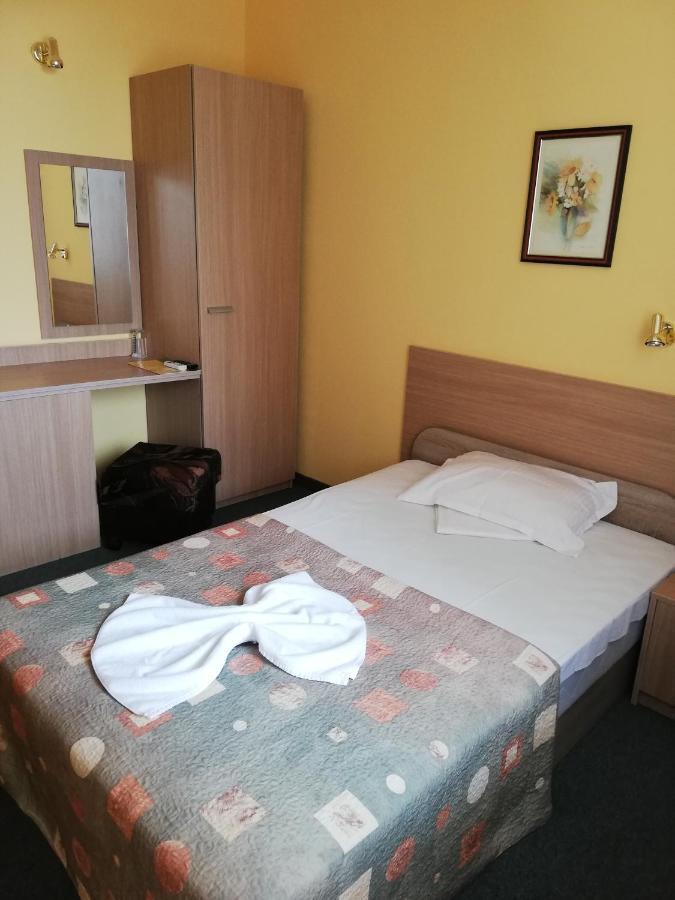 Park Hotel Persey Βάρνα Εξωτερικό φωτογραφία